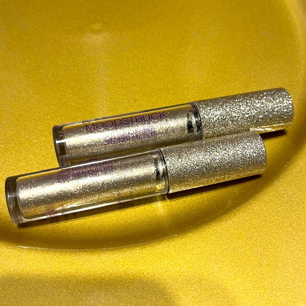 Younique moonstruck glitter liquid eyeliner
